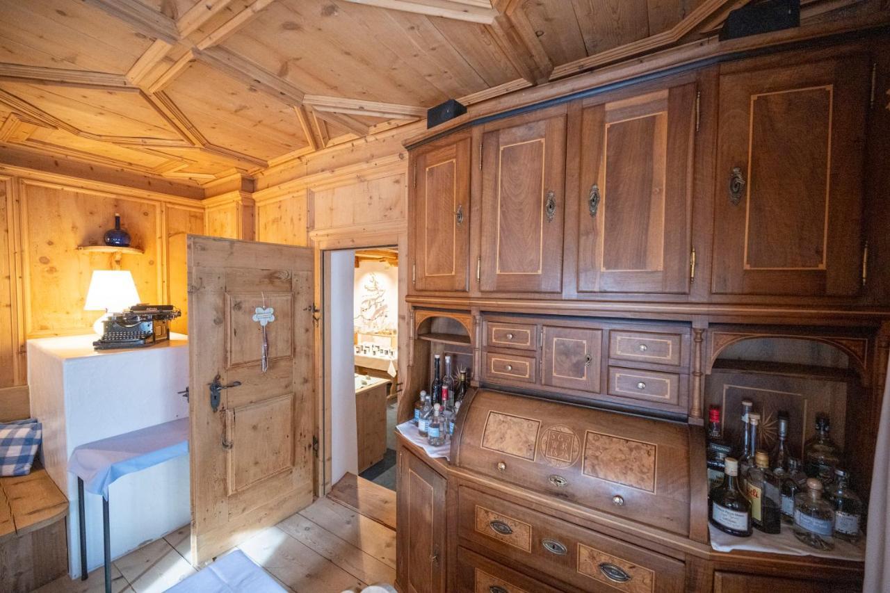 Hotel Engiadina Scuol Exteriör bild