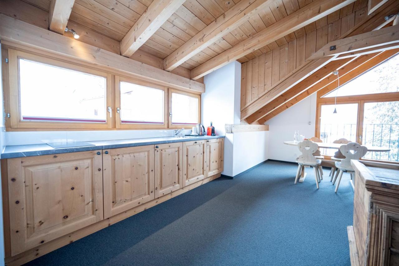 Hotel Engiadina Scuol Exteriör bild