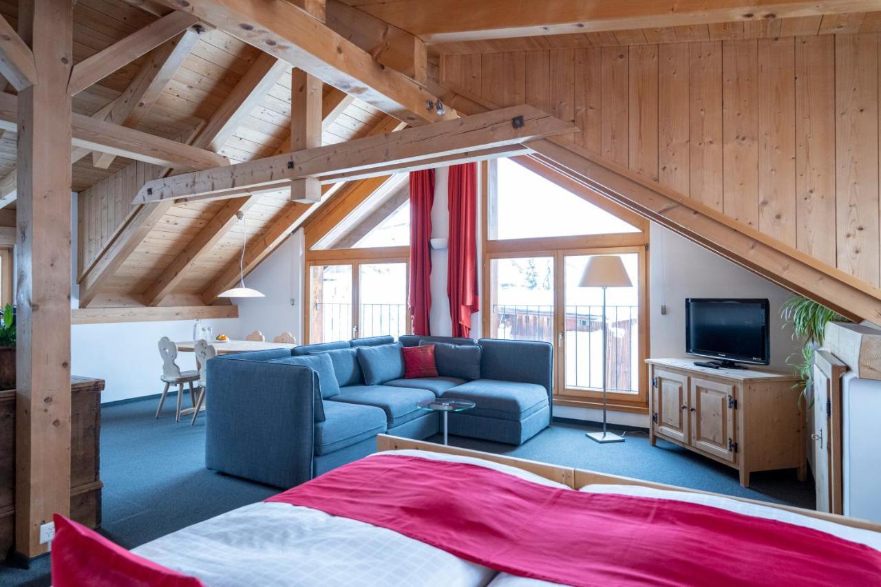 Hotel Engiadina Scuol Exteriör bild