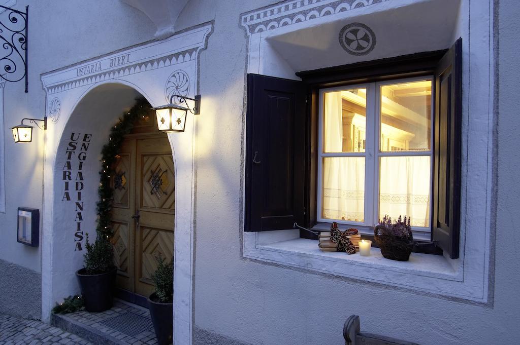 Hotel Engiadina Scuol Exteriör bild