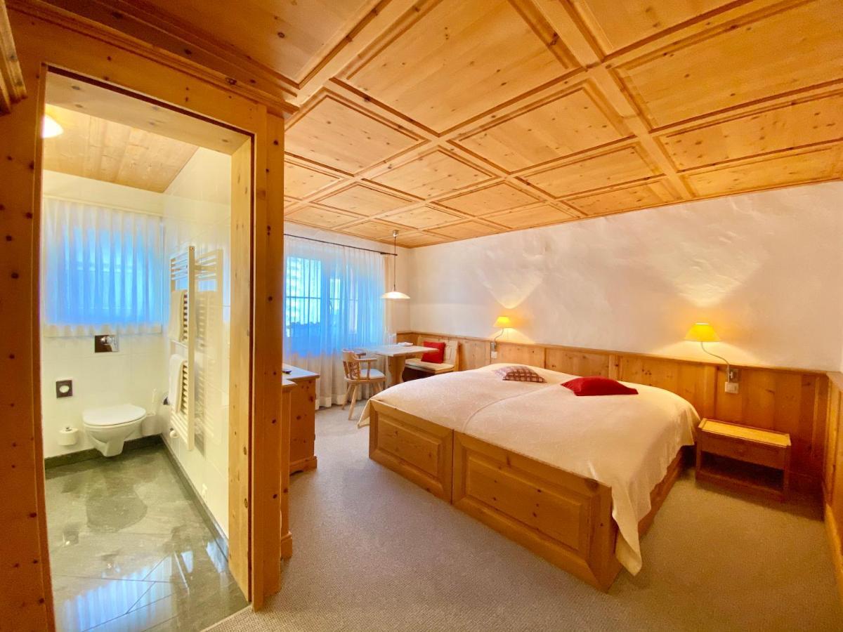 Hotel Engiadina Scuol Exteriör bild